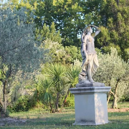 Superb Prestige With Indoor Heated Swimming Pool, Seminar And Tennis Court In Mouries, In The Alpilles In Provence - 16 People Country house