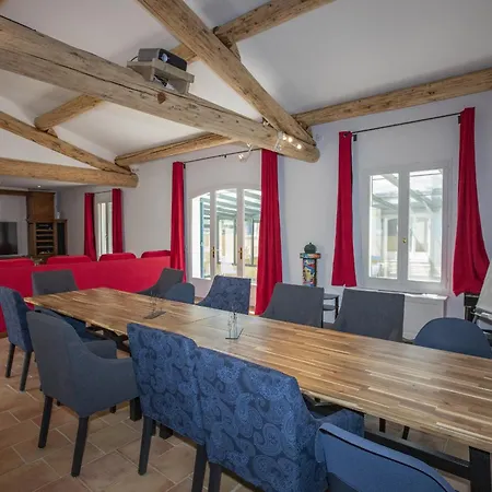 Superb Prestige With Indoor Heated Swimming Pool, Seminar And Tennis Court In Mouries, In The Alpilles In Provence - 16 People Country house